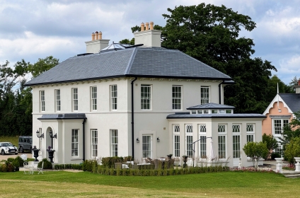 Picturesque Newbuild with Mountain Views Picturesque Newbuild with Mountain Views