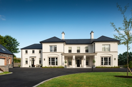 Hilltop Classical Country House with Panoramic Views